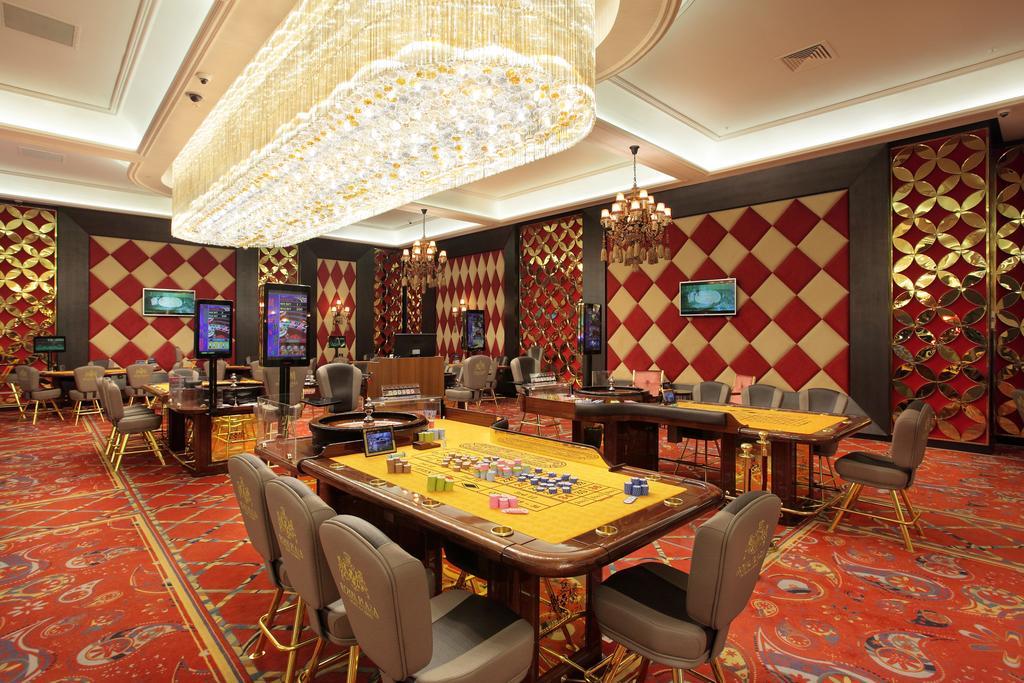 Royal Plaza Hotel And Casino Kapchagay Esterno foto