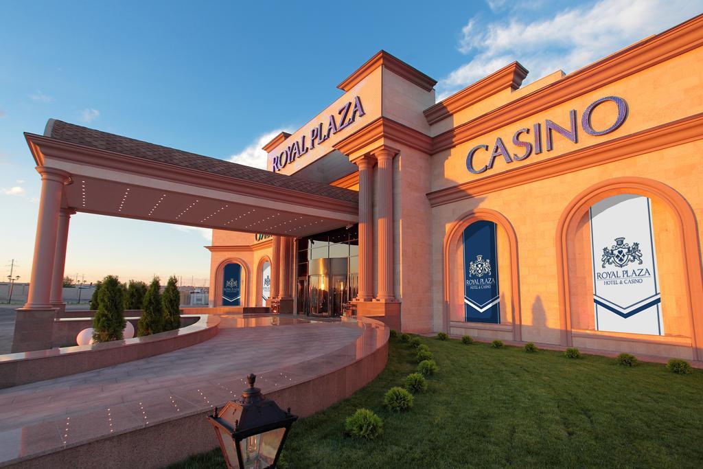 Royal Plaza Hotel And Casino Kapchagay Esterno foto